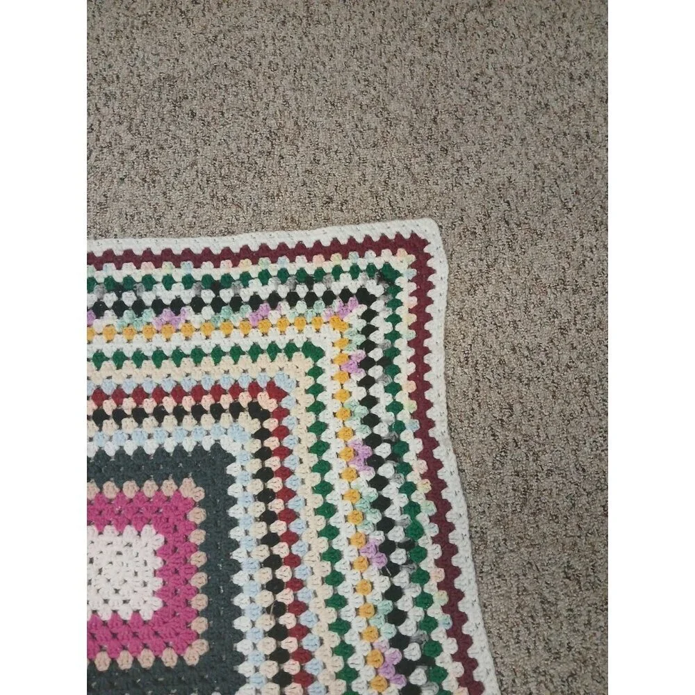 Vtg Crocheted Afghan Around the World‎ Multi-Colored Throw Blanket 35×35